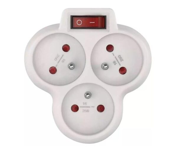 Elosztó kapcsolóval 3x10A/230V